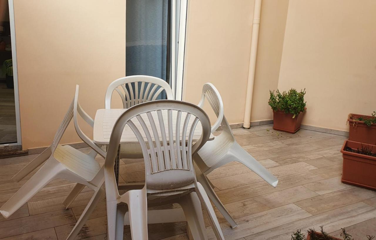 Greta Citra Oo8O55 Lt 1327 Apartamento San Remo Exterior foto